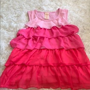 Light to dark pink ombré ruffled girls tank top